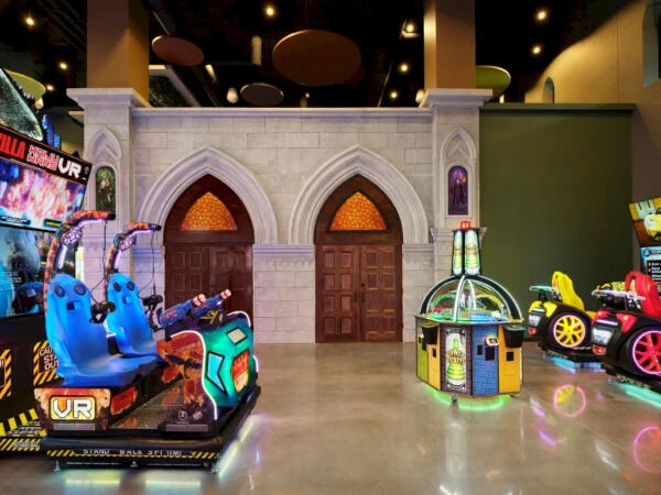 New York, Restaurants, Discover Family Activities At Dellshire Resort In Wisconsin Dells