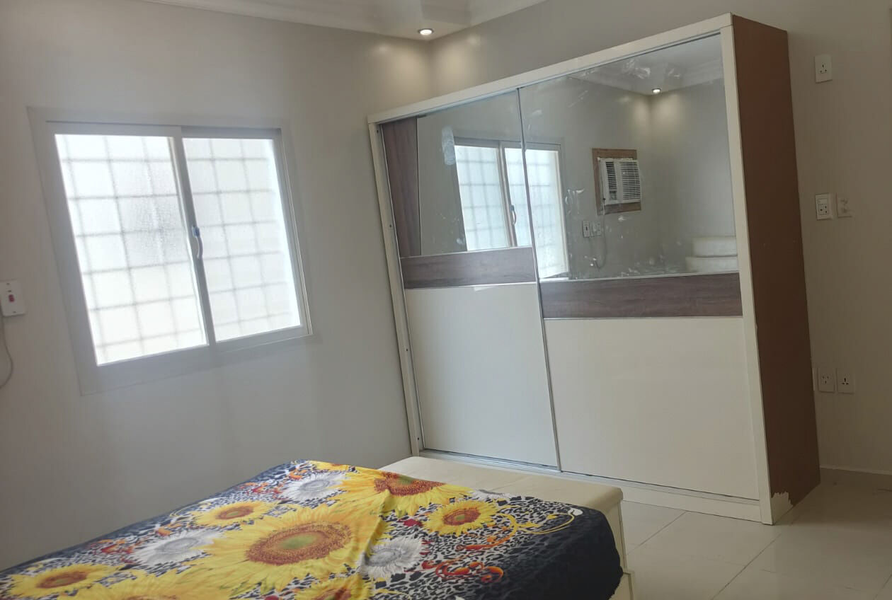 Riyadh, Furniture, SAR 1000,  Bed Set For Sell With Mattres