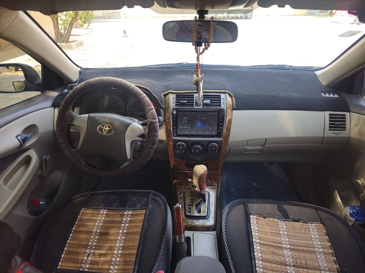 Riyadh, Vehicles, Cars & Trucks , SAR 20000,  Toyota Corolla,  2010,  290000 KM,   For Sale (Urgent)