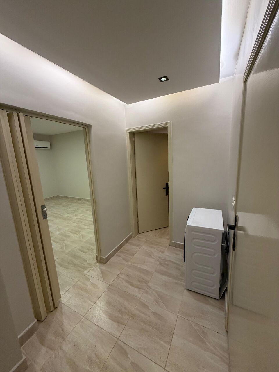 Al Malaz, Apartments, Flats, Houses & Villas, SAR 25000/year,  1 BR,  34 Sq. Meter,  Studio For Rent In Malaz