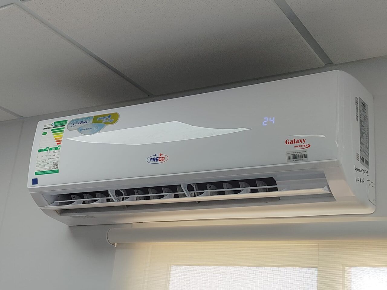 Al Malaz, Air Conditioners, SAR 2000,  FREGO -SPLIT A.C - 2 TON