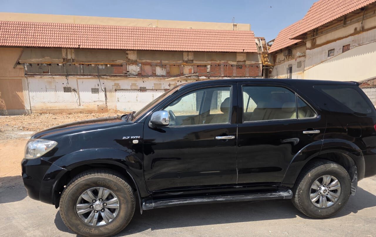 Riyadh, Vehicles, Cars & Trucks , SAR 42000,  Toyota Fortuner,  2009,  Automatic,  316000 KM,