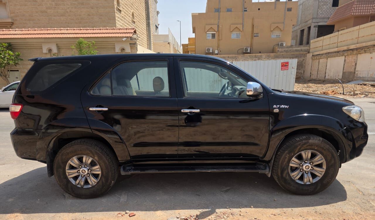 Riyadh, Vehicles, Cars & Trucks , SAR 42000,  Toyota Fortuner,  2009,  Automatic,  316000 KM,