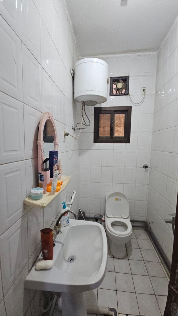 Hail, Rooms for Rent, SAR 1000/month,  Family Room For Small Family Or Single Person Semi-furnished (Pakistani Or Indain Only