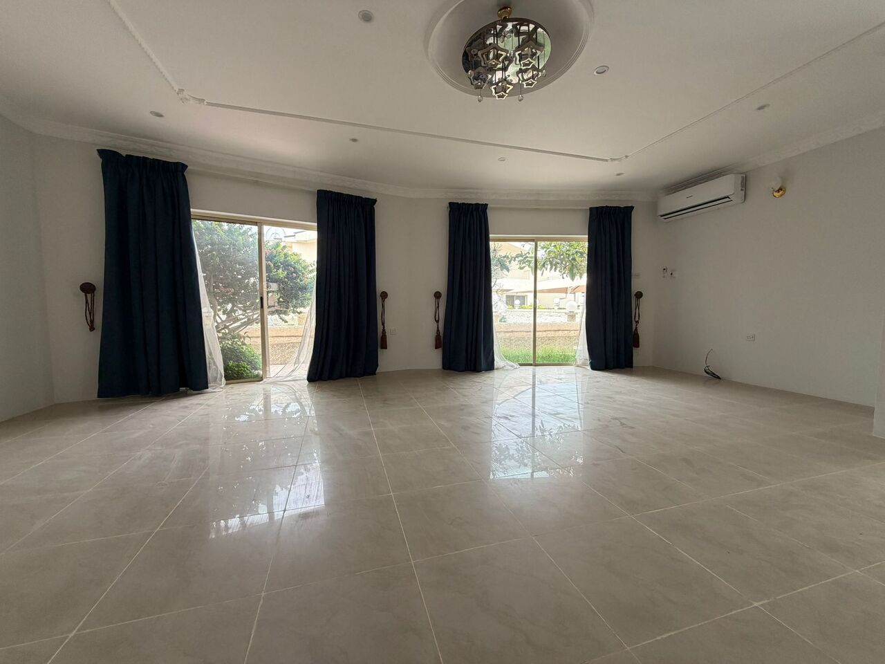 Manama, Villas, BHD 700,  3BR SEMI-FURNISHED VILLA FOR RENT IN BU ASHIRA