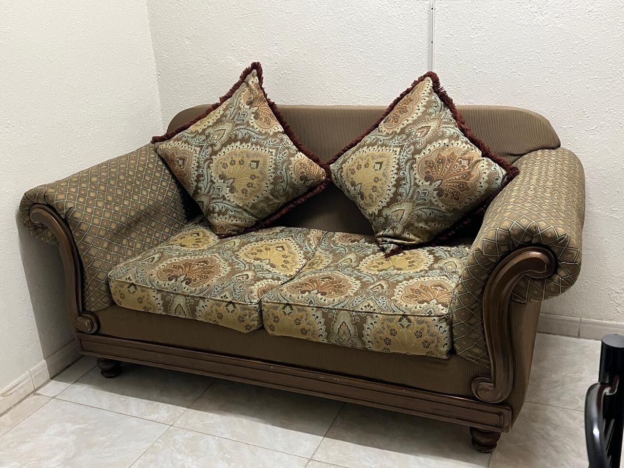 Dammam, Furniture, SAR 120,  Two Seater Sofa Set For Sale
