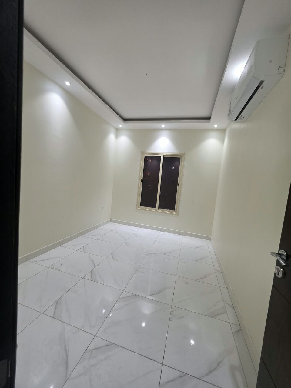 Khobar, Apartments, Flats, Houses & Villas, SAR 27600/year,  3 BR,  3 Bedrooms, A Hall, 2 Bathrooms, A Kitchen,with Air Conditioners And Elevator,private Park