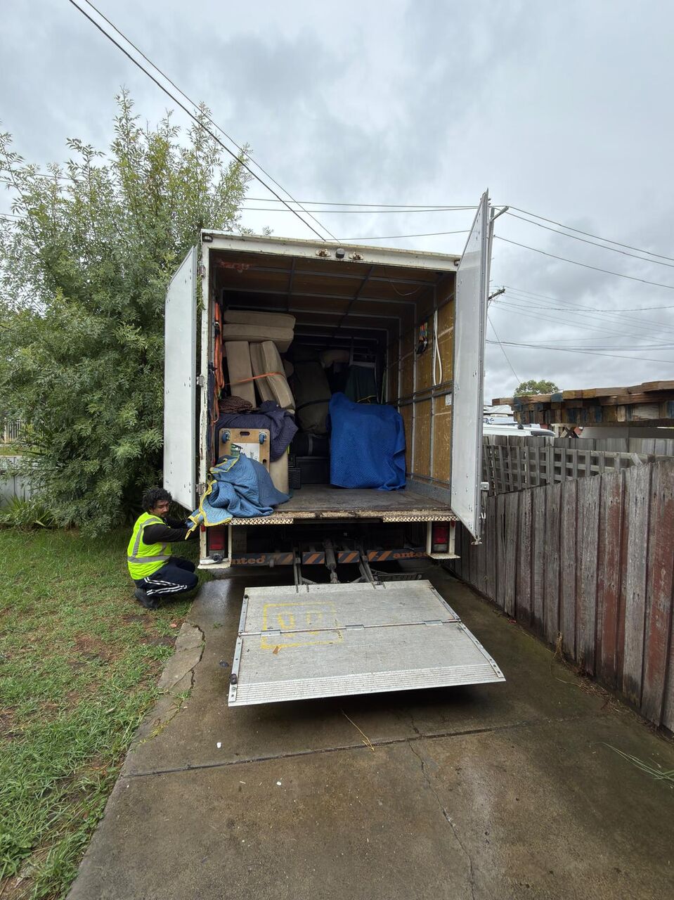 Melbourne, Labor/Moving, Last-minute Movers And Packers Melbourne Rolling Out Right Now.