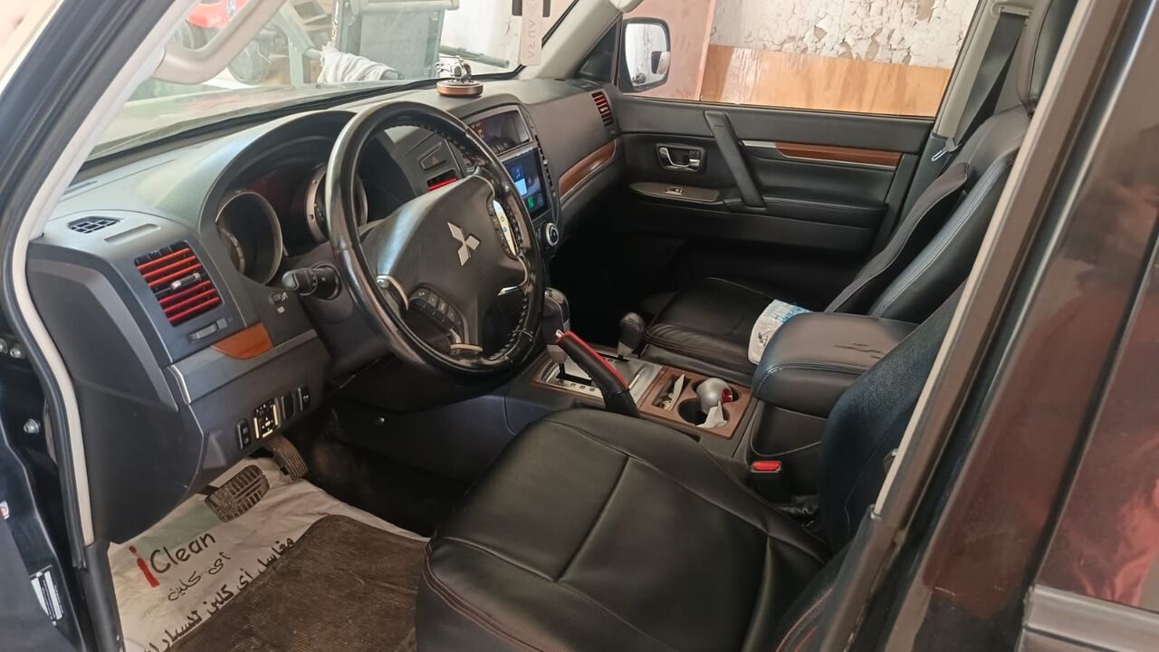 Riyadh, Vehicles, Cars & Trucks , SAR 18000,  Mitsubishi Pajero,  2009,  Automatic,  350000 KM,  SAR 18000Pajero   Full Option