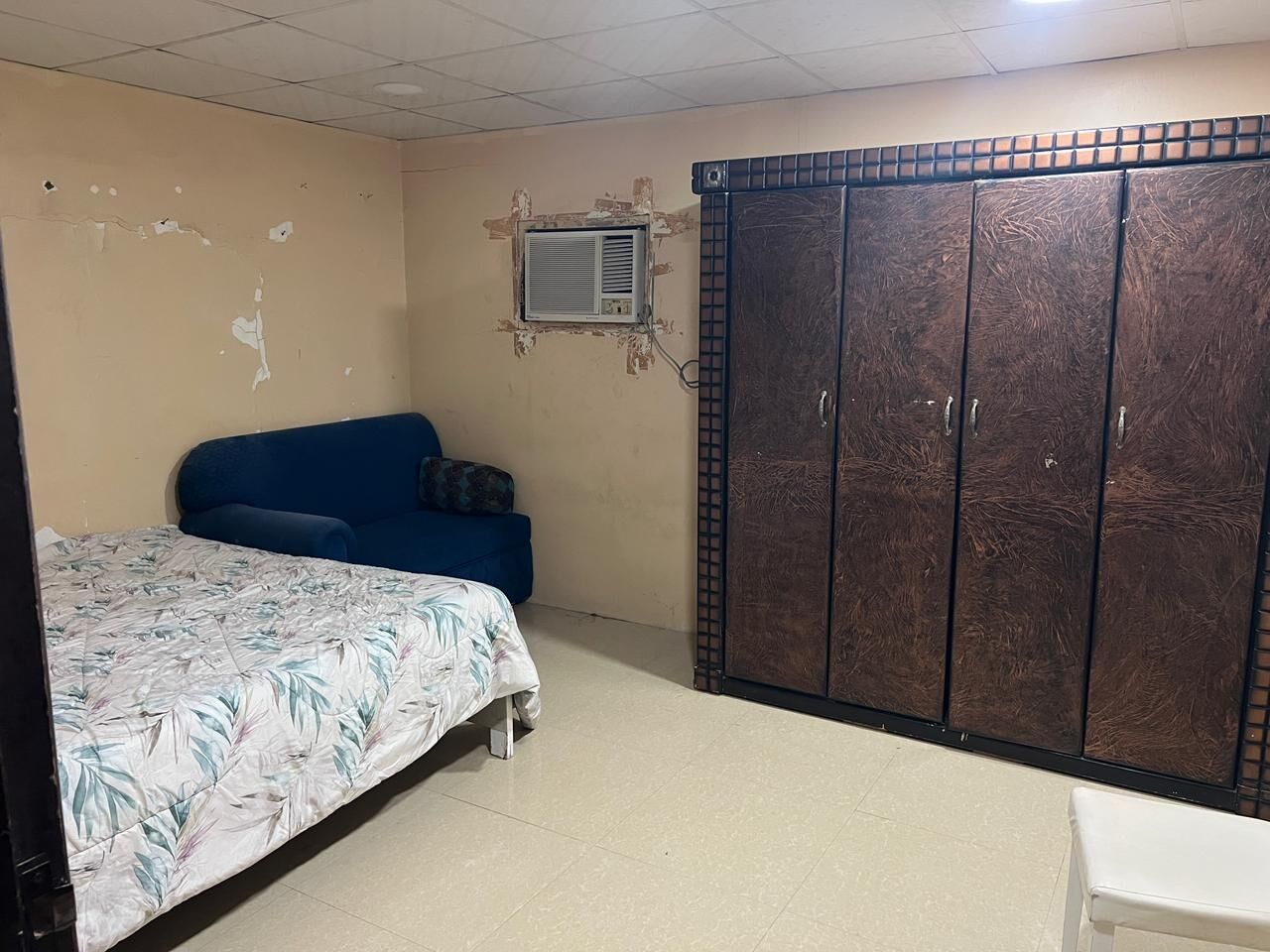 Abqaiq, Housing Exchanges, Furnished Family Room Available Ealectricity &water Bill Include 1550