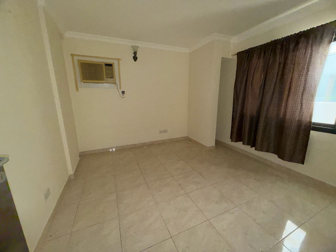 Adliya, Apartments, Flats, Houses & Villas, BHD 230/month,  3 BR,  3 Bedroom Flat For Rent Without Ewa