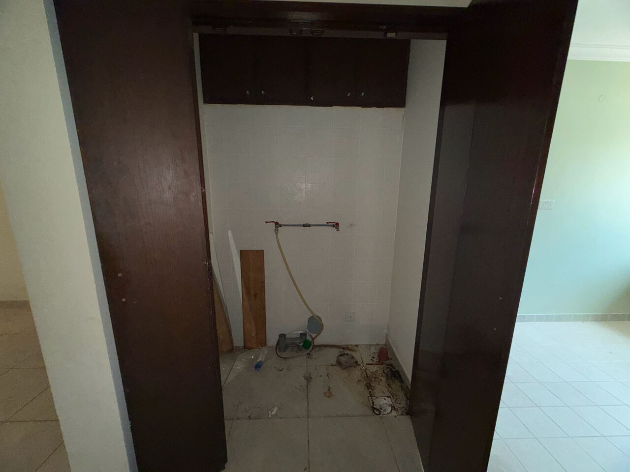 Adliya, Apartments, Flats, Houses & Villas, BHD 230/month,  3 BR,  3 Bedroom Flat For Rent Without Ewa