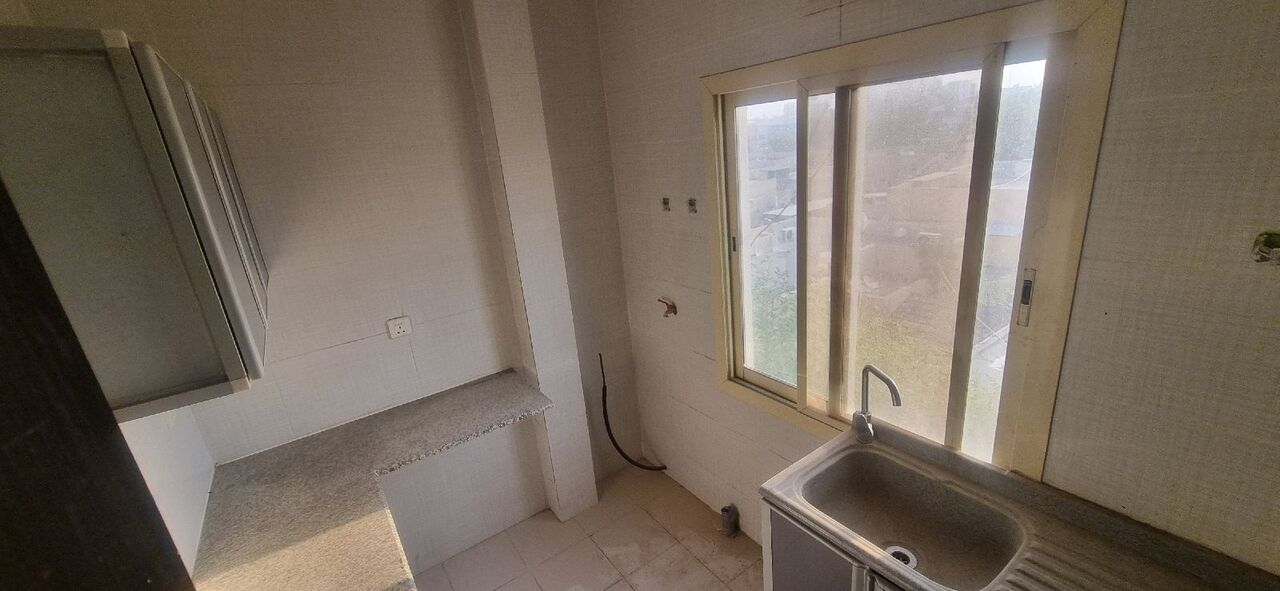 Salmaniya, Apartments, Flats, Houses & Villas, BHD 150/month,  1 BR,  Studio Flat For Rent @ Salmaniya