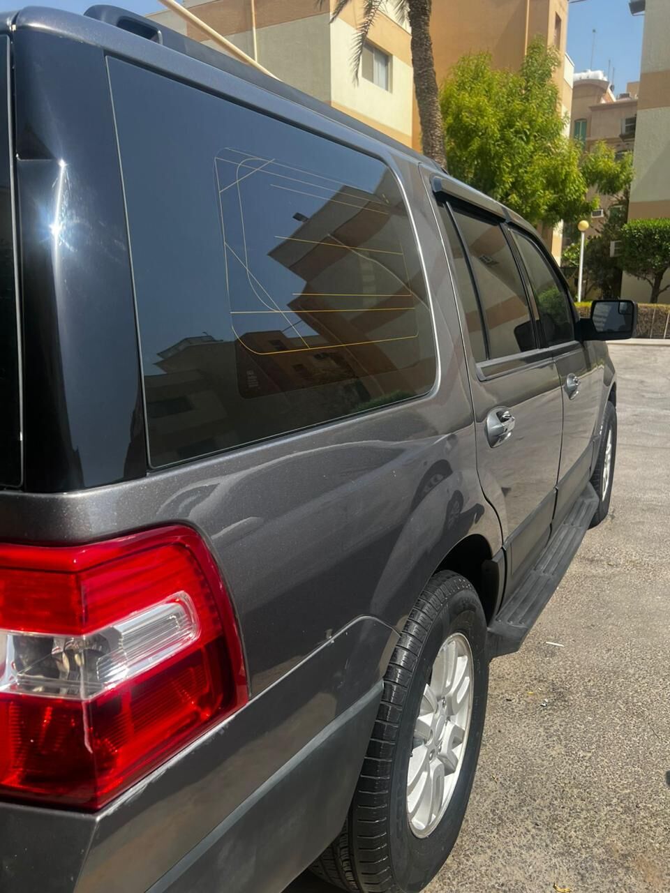 Khobar, Vehicles, Cars & Trucks , SAR 38500,  Ford Expedition,  2014,  Automatic,  243 KM,  Well-maintained  , Ideal For Family Use And Long-distance Travel. Spaci
