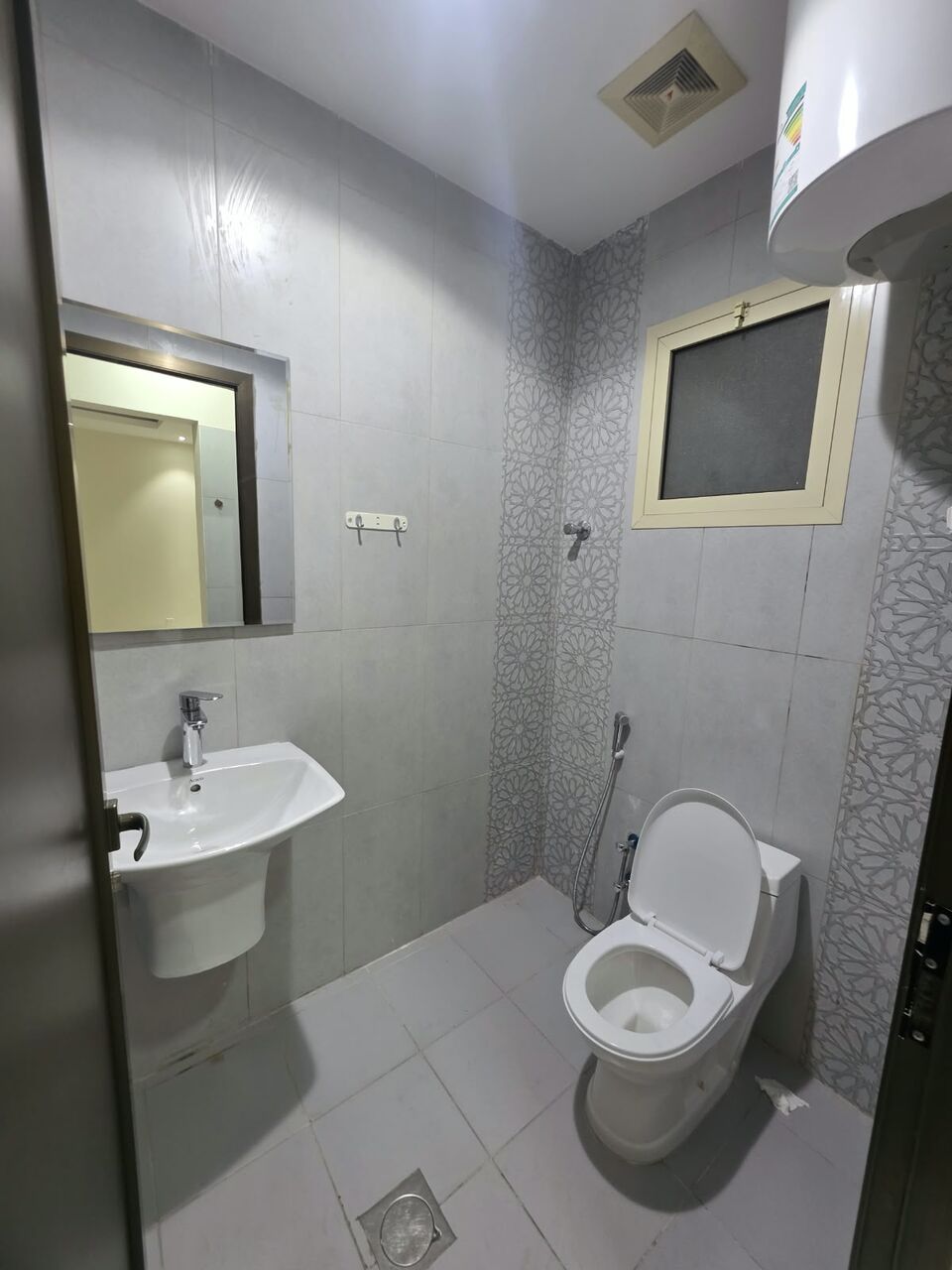Khobar, Apartments, Flats, Houses & Villas, SAR 27600/year,  3 BR,  3 Bedrooms, A Hall, 2 Bathrooms, A Kitchen,with Air Conditioners And Elevator,private Park