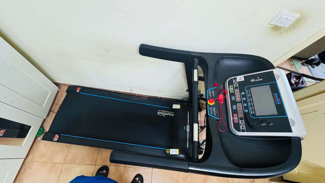 Jeddah, Household Items, SAR 1200,  Treadmill, Stroller, Desk, And Fridge