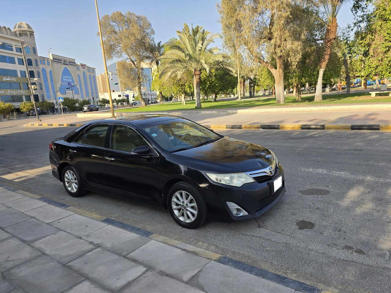 Akrabia, Vehicles, Cars & Trucks , SAR 48000,  Toyota Camry,  2014,  Automatic,  136000 KM,   , GLX Full Option In Good Condition