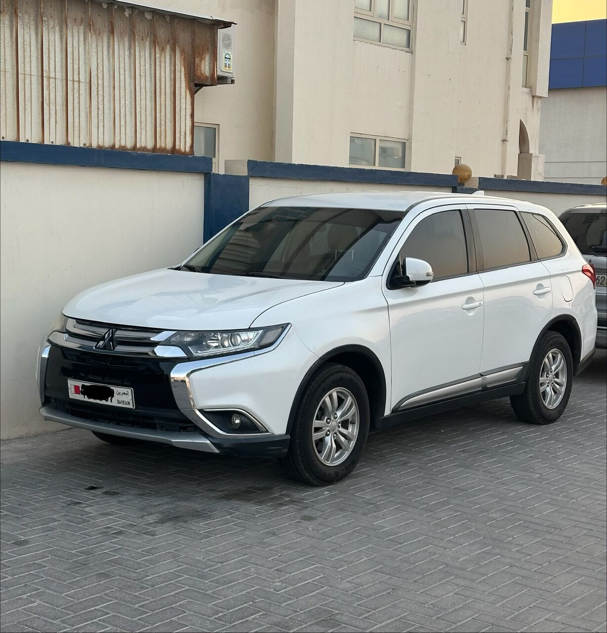 Riffa, Vehicles, Cars & Trucks , BHD 2450,  Mitsubishi Outlander 2.4,  2017,  Automatic,  218000 KM,  Excellent Condition