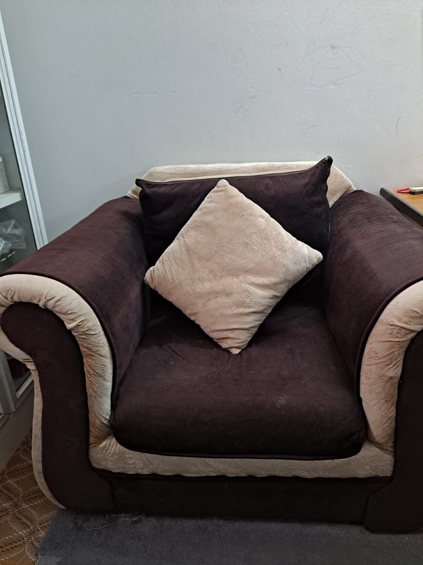 Riyadh, Household Items, SAR 400,  8- Seater Sofa ( 2- Triple Seater + 2- Double Seater)