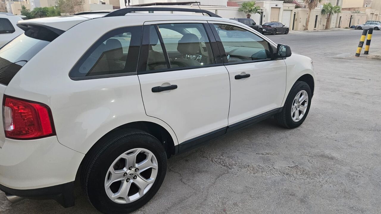 Riyadh, Vehicles, Cars & Trucks , SAR 38000,  Ford Edge,  2013,  Automatic,  208981 KM,  -