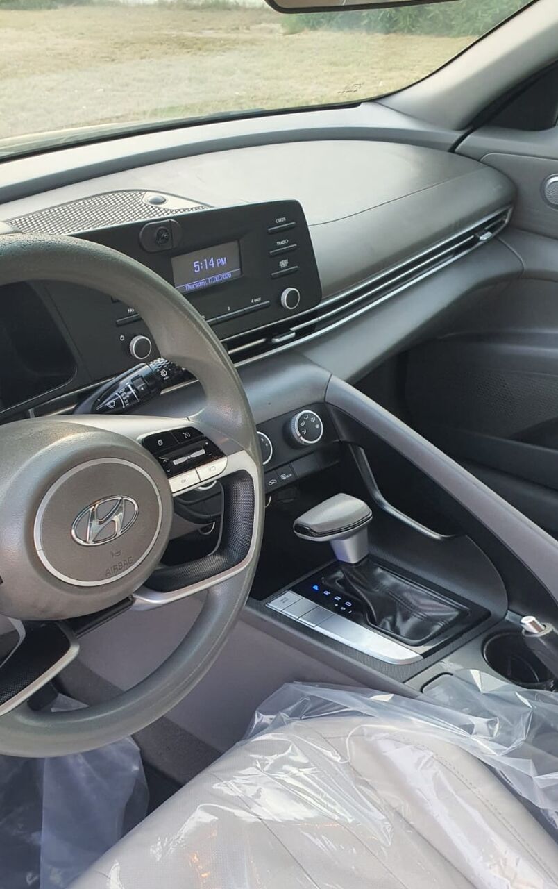 Riyadh, Vehicles, Cars & Trucks , SAR 35500,  Hyundai Elentra,  2022,  Automatic,  174800 KM,  Engine Gear Chasis Good Condition Only Airbaq Open