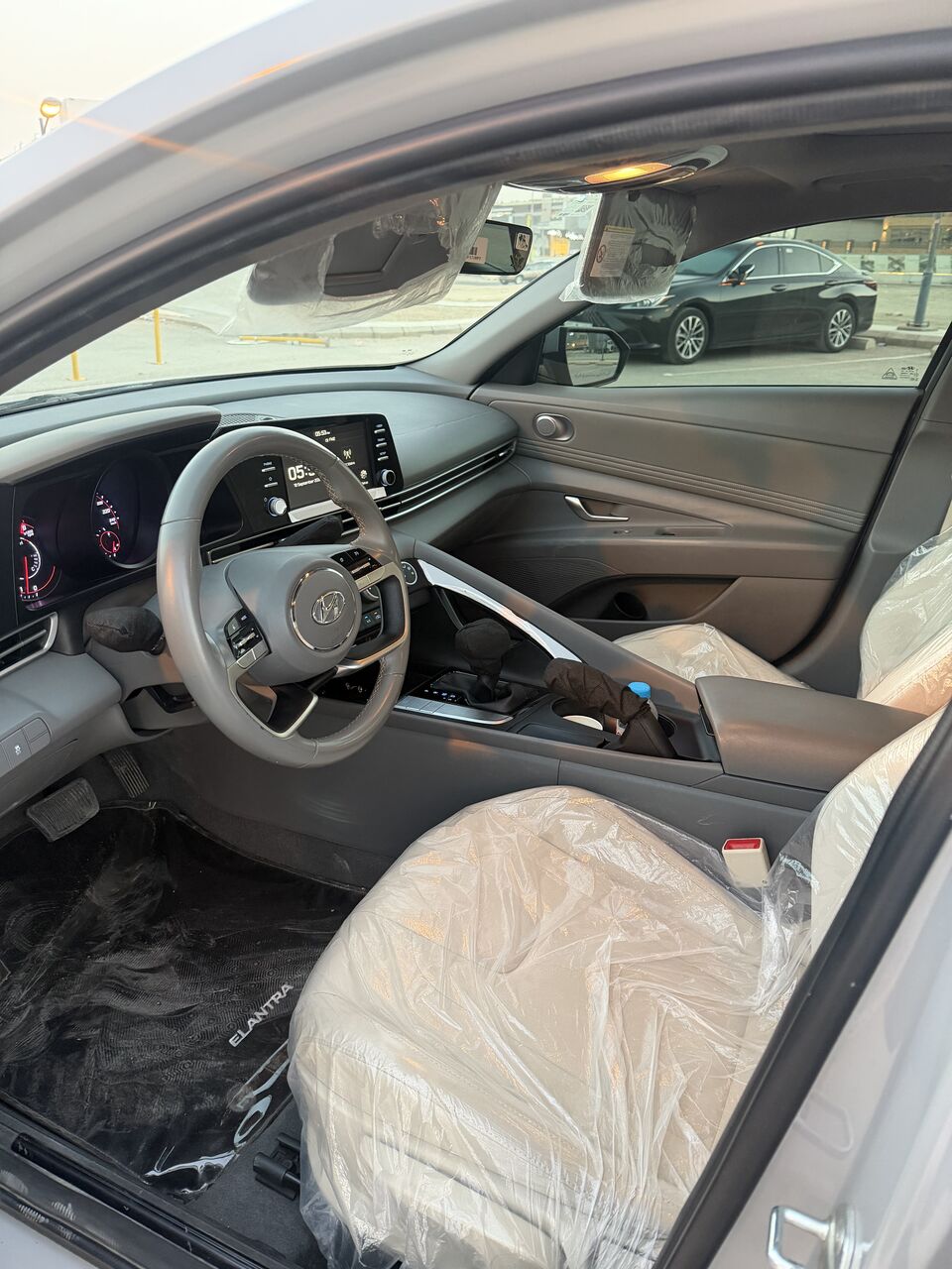 Riyadh, Vehicles, Cars & Trucks , SAR 50000,  Hyundai Elantra,  2023,  Automatic,  113000 KM,    Full Option