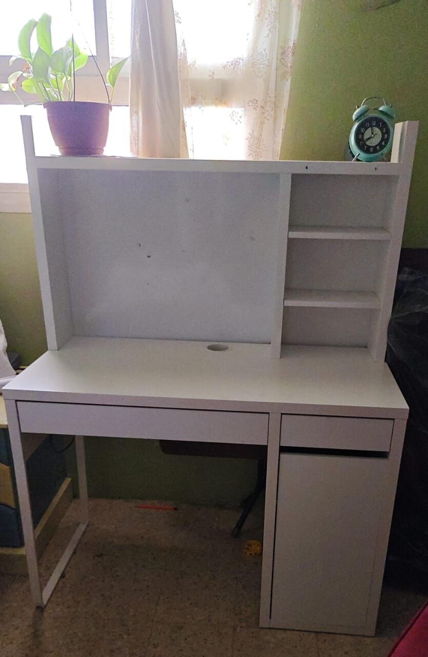 Al Wizarat, Furniture, SAR 600,  White Study Desk With Storage Shelves & Drawers &ndash; Good Condition