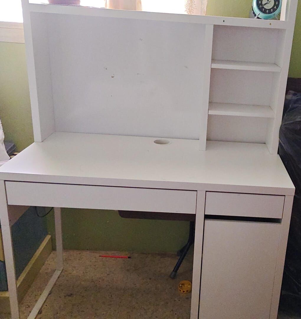 Al Wizarat, Furniture, SAR 600,  White Study Desk With Storage Shelves & Drawers &ndash; Good Condition