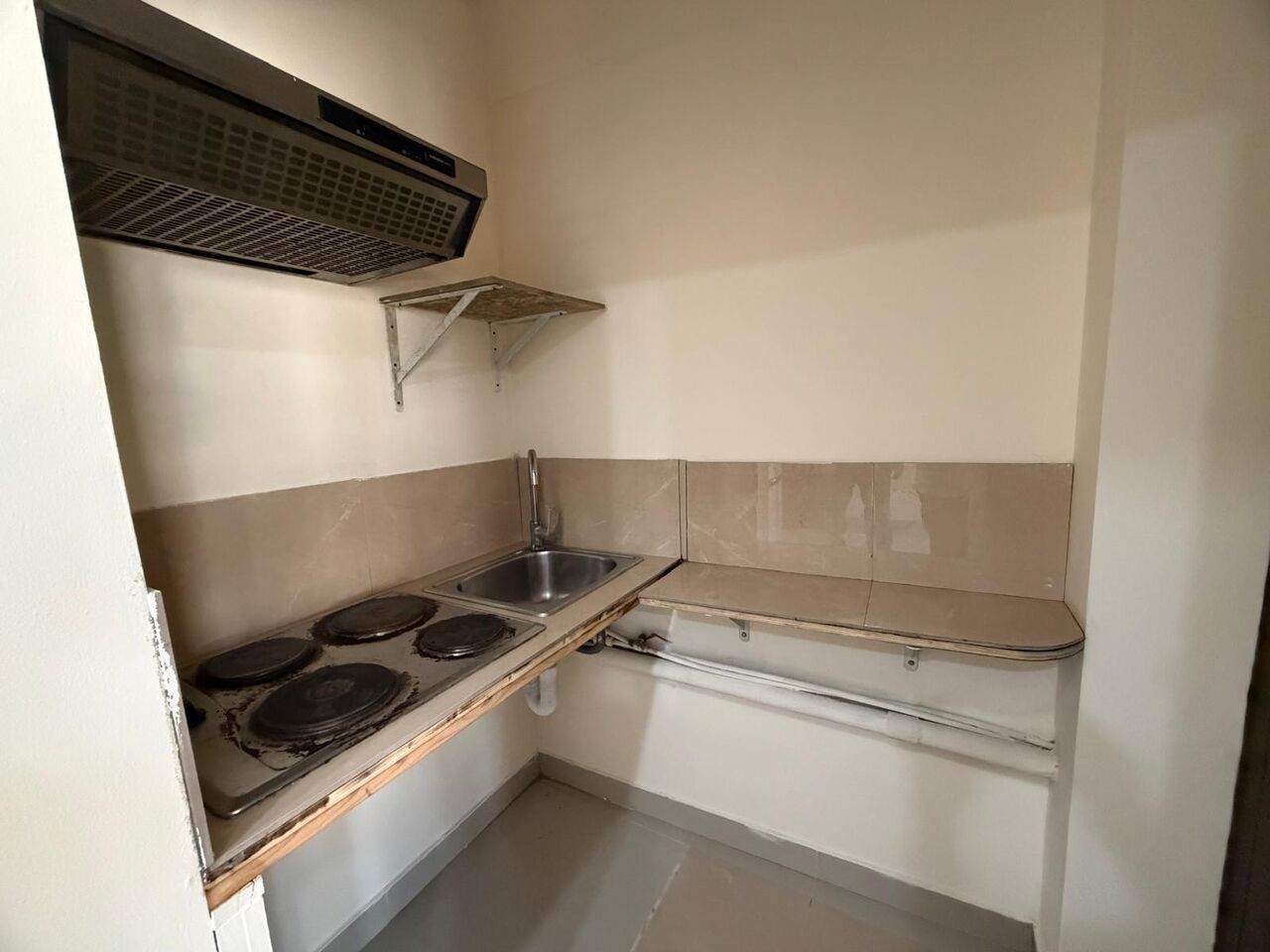 Adliya, Apartments, Flats, Houses & Villas, BHD 170/month,  Studio,  Budget Friendly Studio Apartment For 170BD (EWA Inclusive) With Open Kitchen