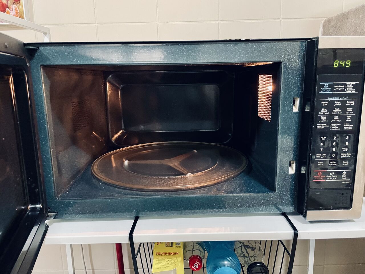 Jeddah, Appliances, SAR 1,  LG Cooking Range (SR 750) & Samsung Microwave (SR 350) 0568452428