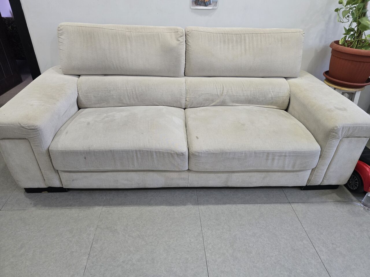 Manama, Furniture, BHD 9,  Sofa Set For Sale
