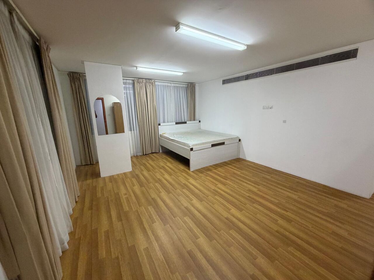 Adliya, Apartments, Flats, Houses & Villas, BHD 230/month,  Furnished,  1 BR,  Adliya | Unlimited EWA | Advance Deposit Required