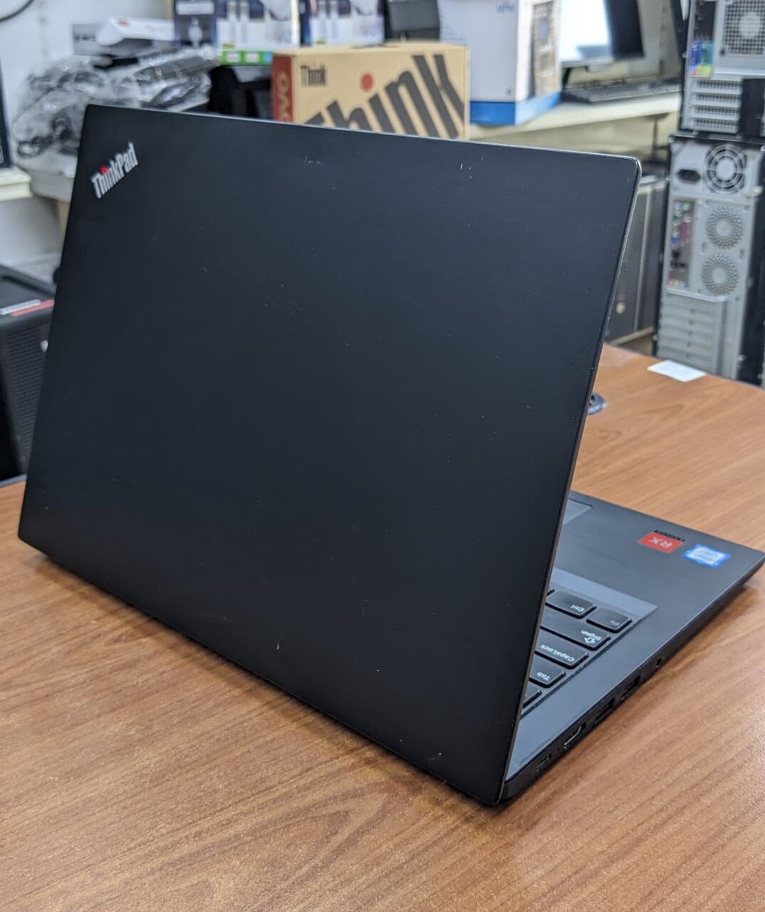 Manama, Tablet Computers, BHD 119,  Thinkpad Intel Core I7 8th Gen Laptop AMD Radeon 2GB Graphics 16GB RAM 256GB M.2 SSD