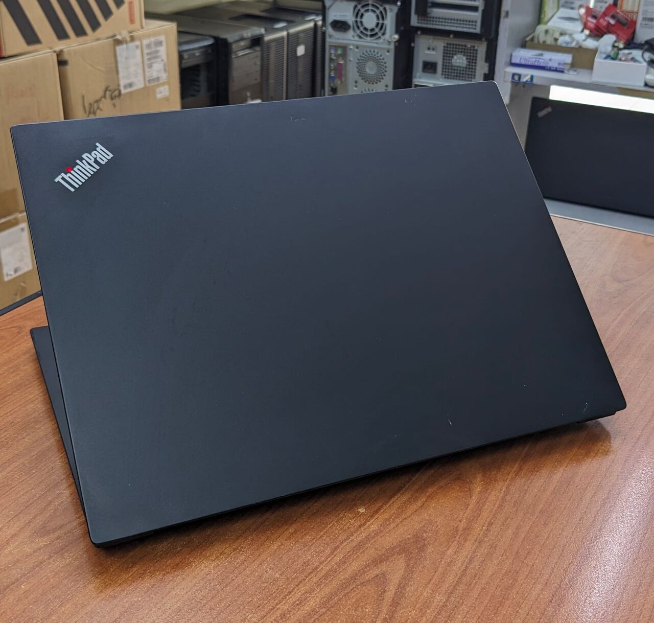 Manama, Tablet Computers, BHD 119,  Thinkpad Intel Core I7 8th Gen Laptop AMD Radeon 2GB Graphics 16GB RAM 256GB M.2 SSD
