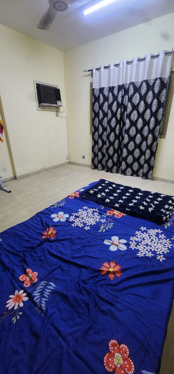Al Baghdadyiah Al Sharqyia, Rooms for Rent, SAR 800/month,  Single Room Available (Urgent)