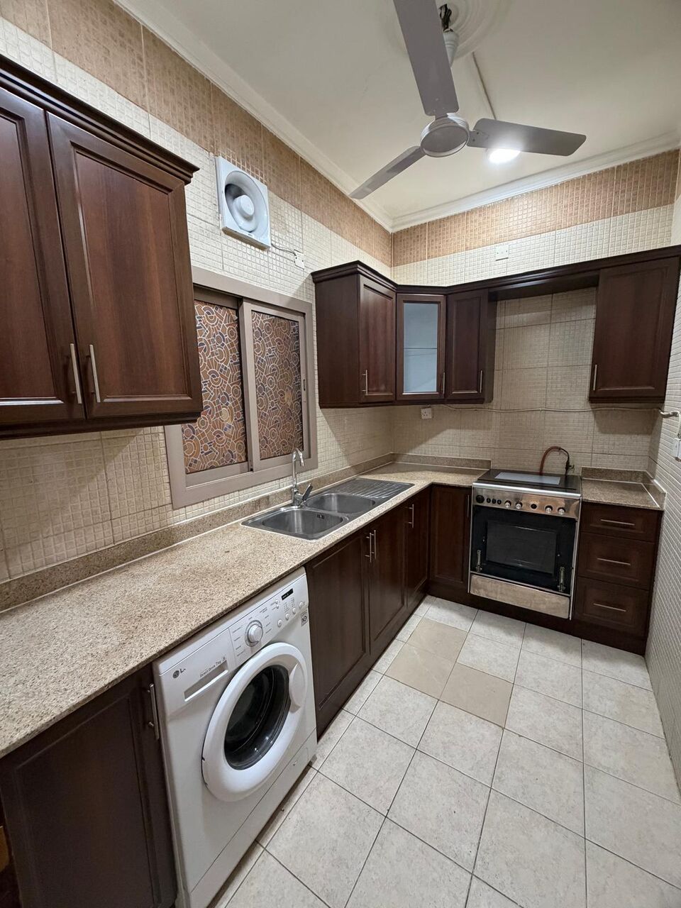 Adliya, Apartments, Flats, Houses & Villas, BHD 280/month,  2 BR,  Fully Furnished 2 Bedroom Apartment In Adliya For 280 BD (EWA Inclusive)