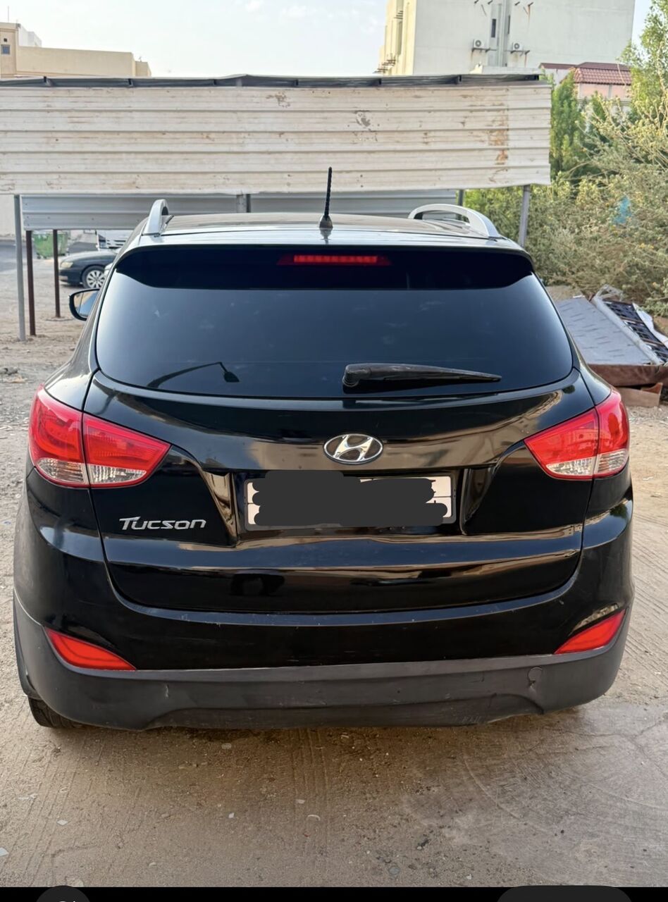 Jeddah, Vehicles, Cars & Trucks , SAR 30000,  Hyundai Tucson,  2014,  Automatic,  297330 KM,  Car For Sale Just Buy And Drive Very Good Condition.