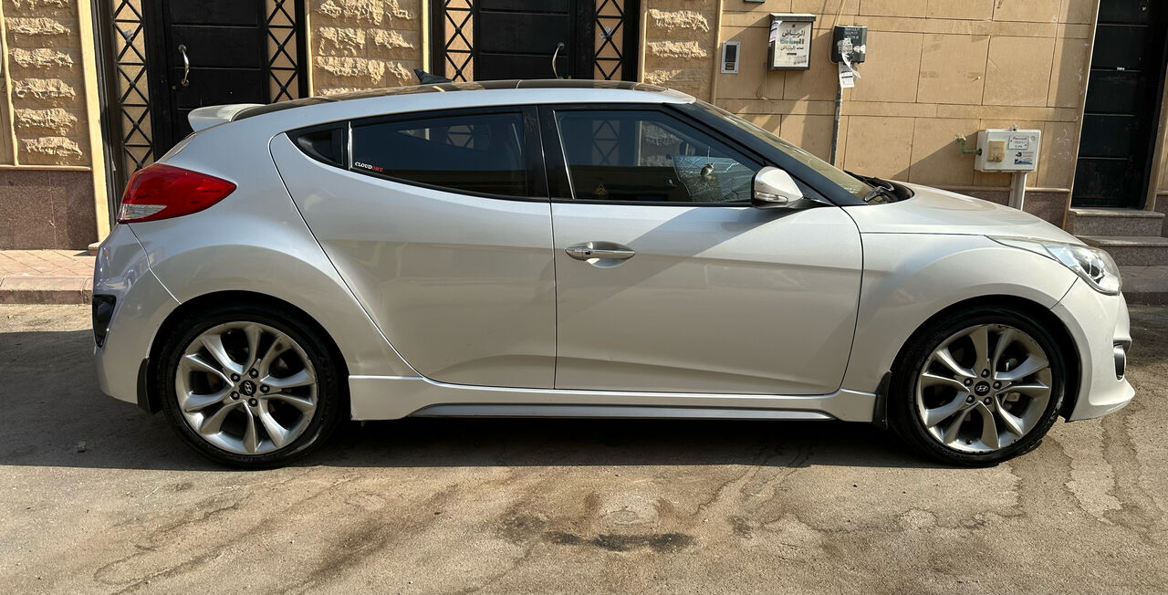 Riyadh, Vehicles, Cars & Trucks , SAR 40000,  Hyundai Veloster,  2015,  Automatic,  101000 KM,  SAR 40000, , ,  Turbo, ,