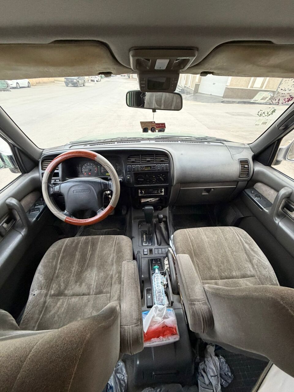 Riyadh, Vehicles, Cars & Trucks , SAR 16000,  Isuzu Trooper,  2000,  Automatic,  288479 KM,  SAR16000,  4x4,7 Seater, , , , 4x4, Excellent Condition
