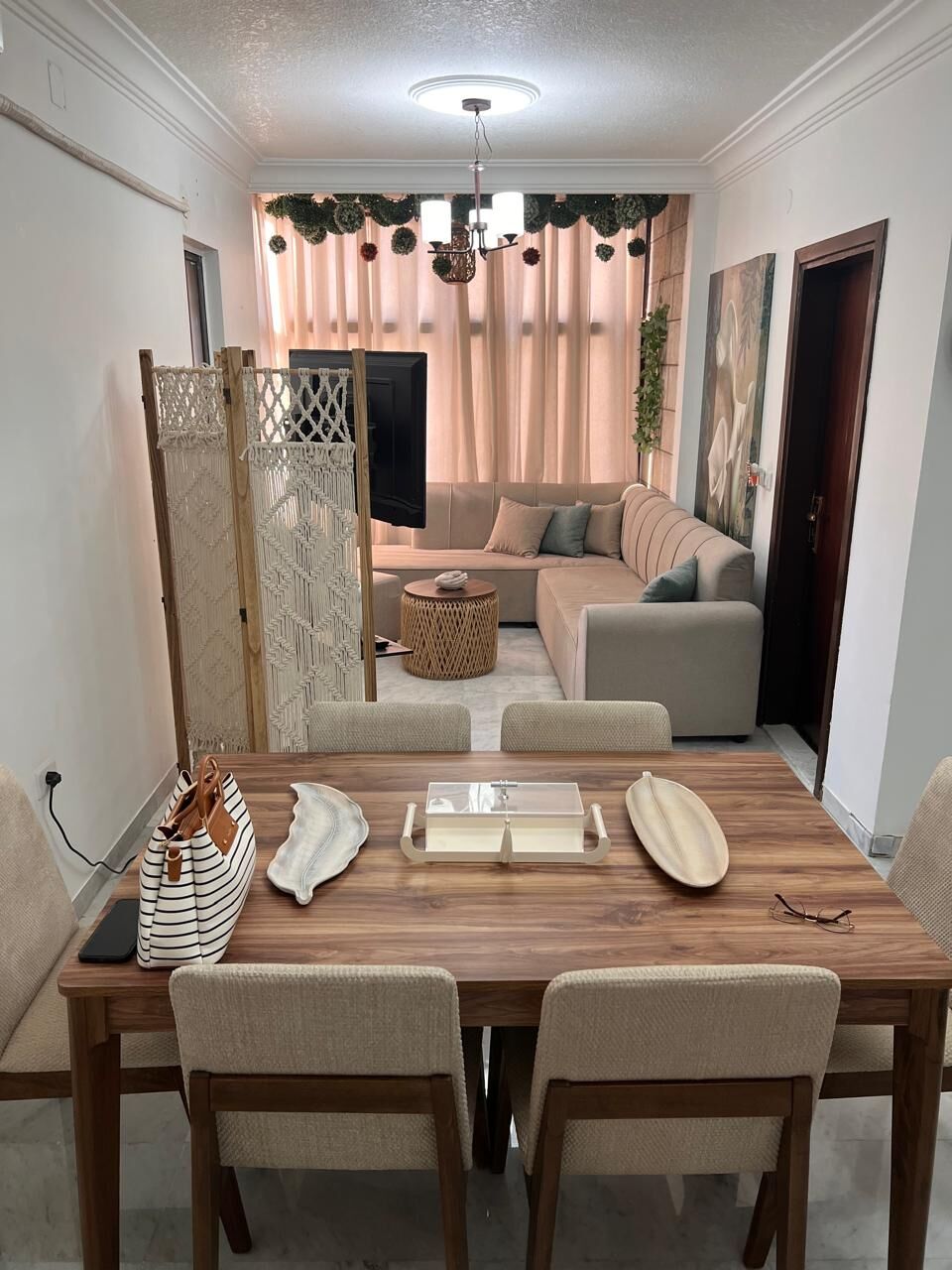 Abdoun, Apartments, Flats, Houses & Villas, JOD 7200/year,  Furnished,  3 BR,  140 Sq. Meter,  Premium Furnished Executive Residence, North Abdoun