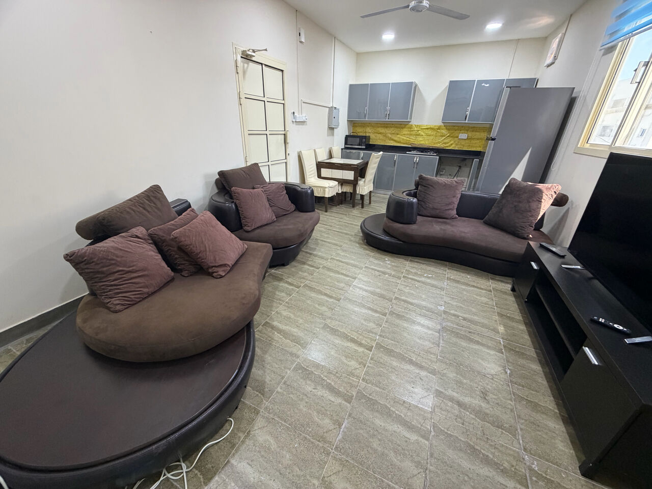 Adliya, Apartments, Flats, Houses & Villas, BHD 230/month,  2 BR,  1 Bedroom Flat For Rent Unlimited Ewa