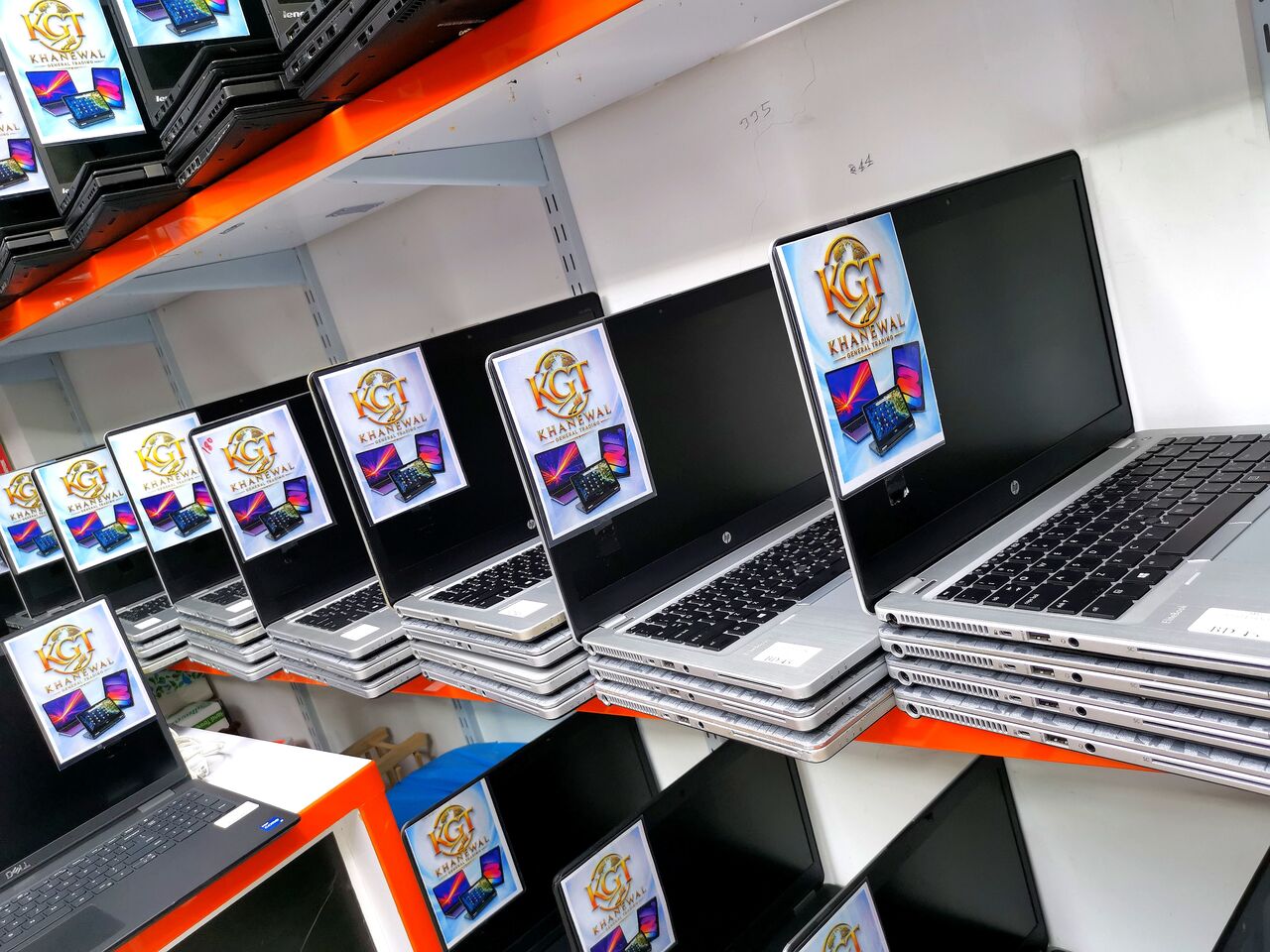 Manama, Computers, BHD 45,  Laptops