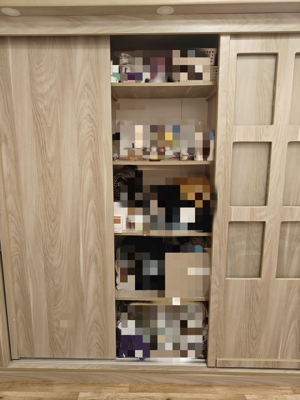 Al Ruwais, Furniture, SAR 600,  3-Door Sliding Wardrobe - Excellent Condition