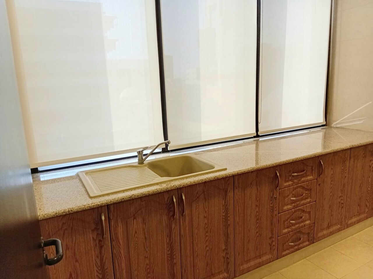 Diplomatic Area, Offices, BHD 800,  210 Sq. Meter,  Commercial Office | Semi-furnished | Parking | Security | Kitchen