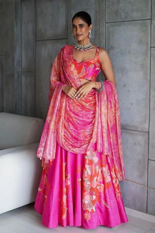 Mumbai, Clothing & Accessories, INR 20000,  Diwali Outfits &ndash; Shop Designer Festive Wear Online
