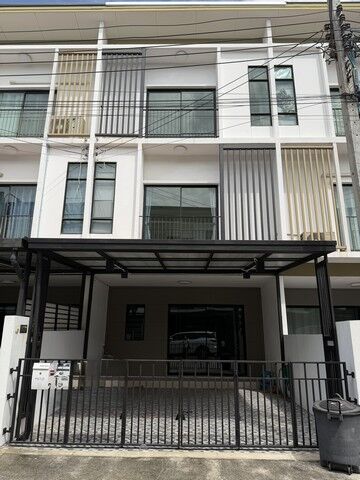 Bangkok, Real Estate For Sale, THB 3990000,  3 BR,  19 Sq. Feet,  ขายทาวน์โฮม 3 ชั้น Patio Srinakarin Rama 9 | 160 ตร.ม. | ใกล้กรุ