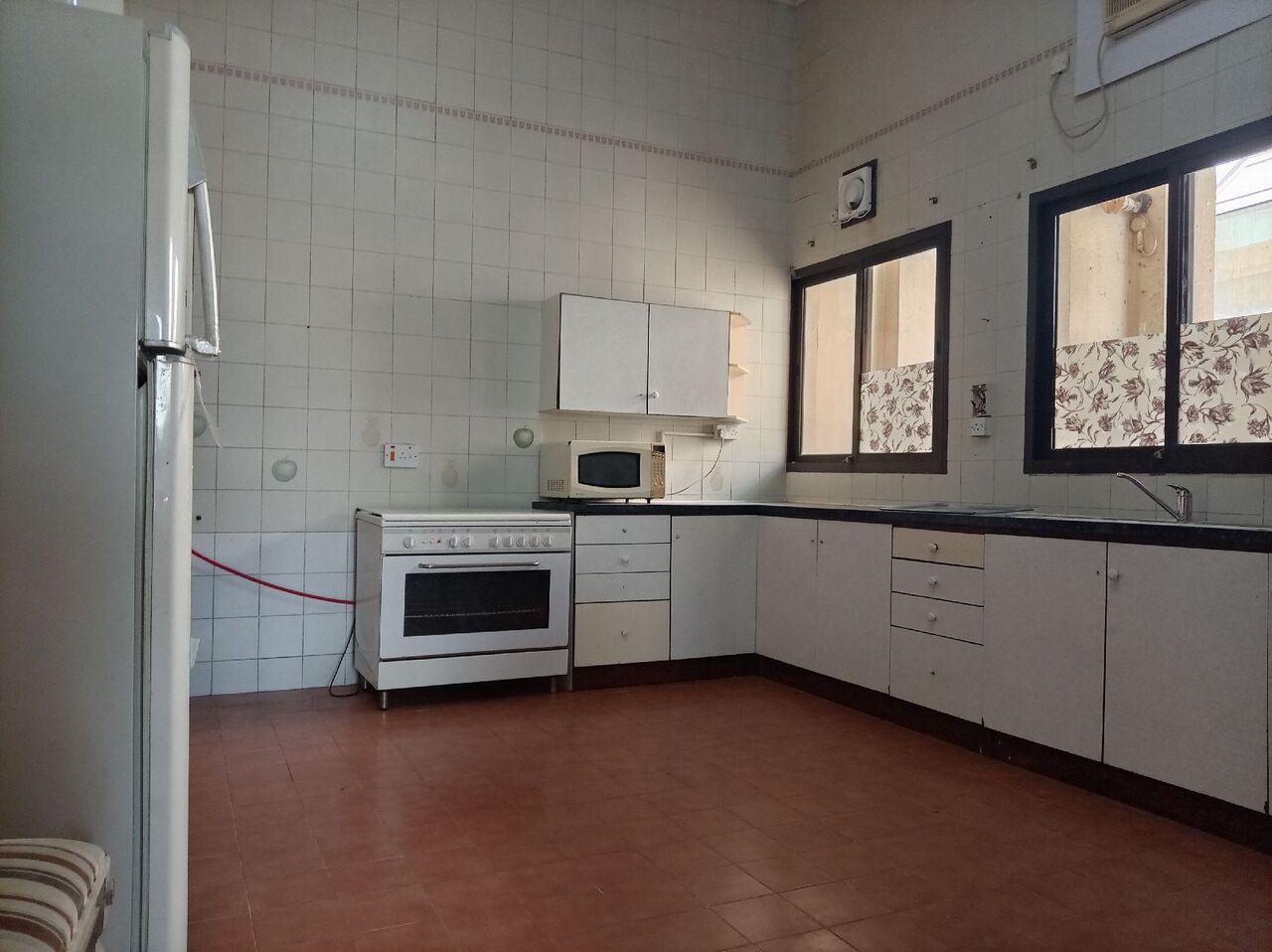 Adliya, Apartments, Flats, Houses & Villas, BHD 250/year,  2 BR,  Fully Furnished 2 Bedroom 2 Bathroom With Ewa Flat For Rent In : Adliya