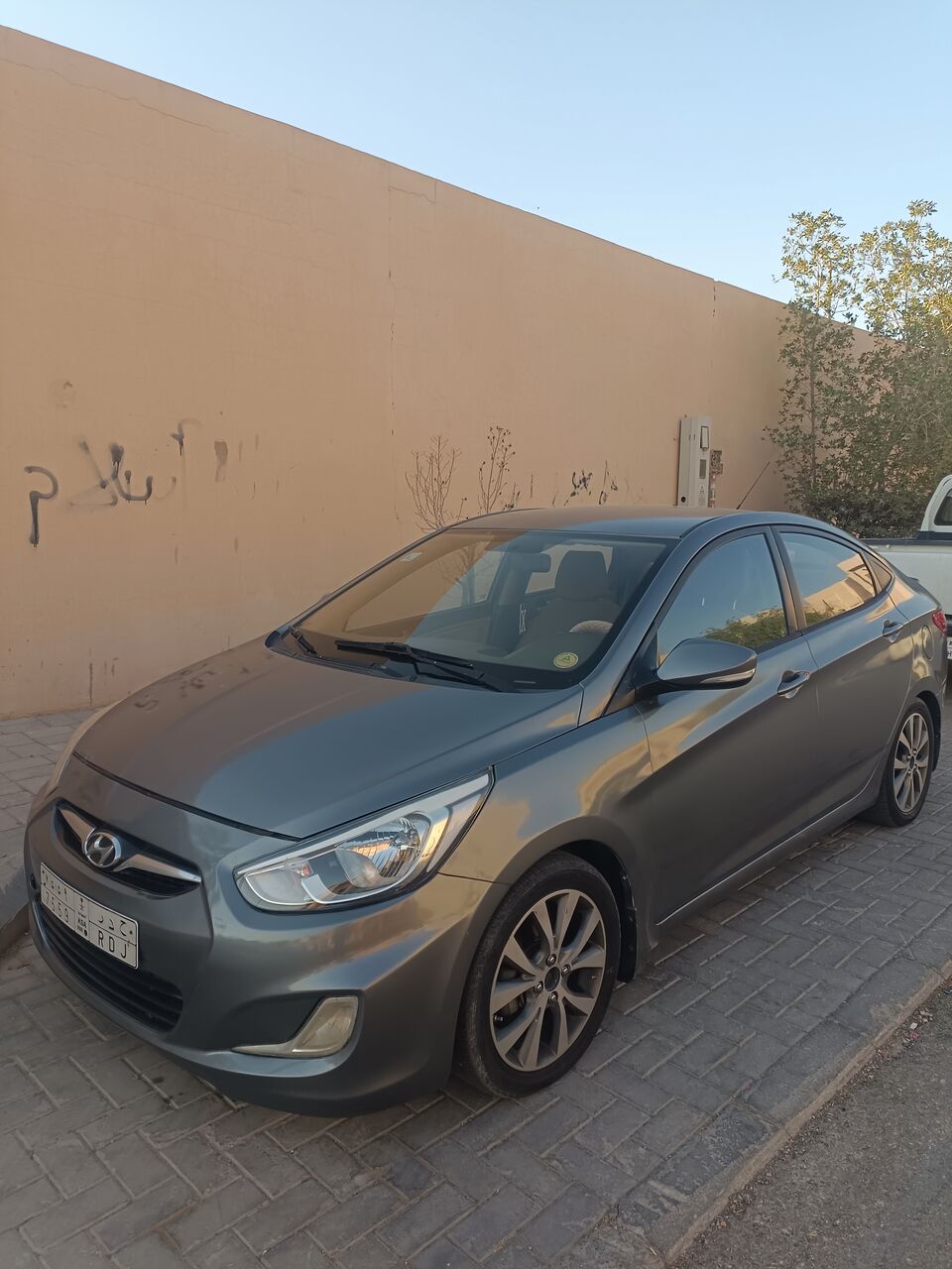 Riyadh, Vehicles, Cars & Trucks , SAR 21000,  Hyundai Accent,  2014,  Automatic,  371000 KM,   For Sale In Ryadh Diriyah