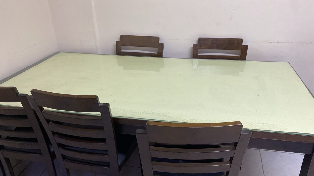 Dammam, Household Items, SAR 550,  Dining Table And Treadmill For Sale
