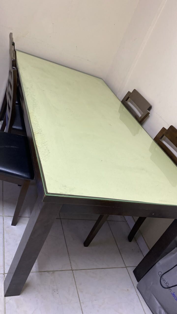 Dammam, Household Items, SAR 550,  Dining Table And Treadmill For Sale